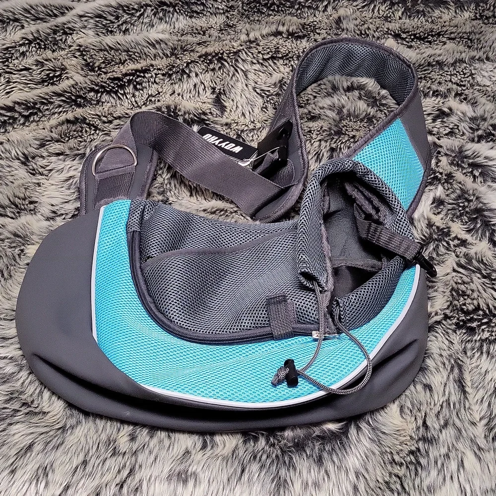 Pet sling carrier